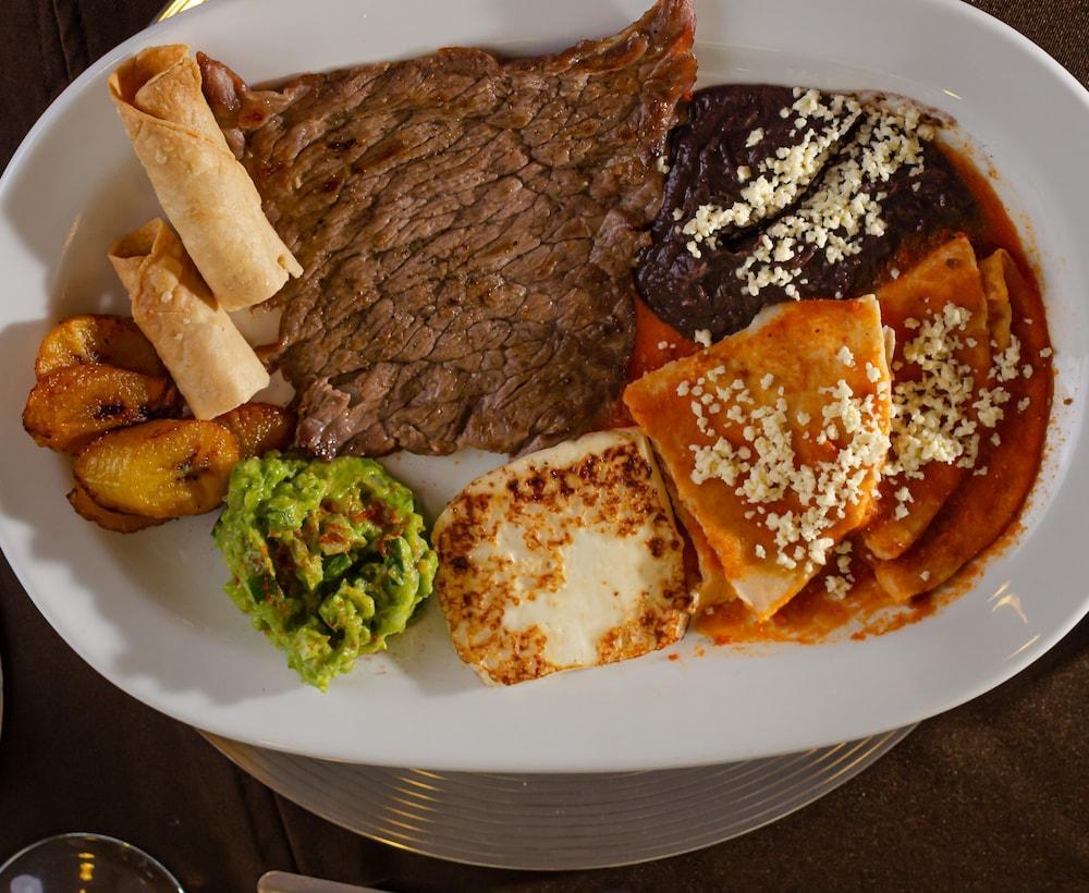 Hotel Atenas Xalapa Bagian luar foto