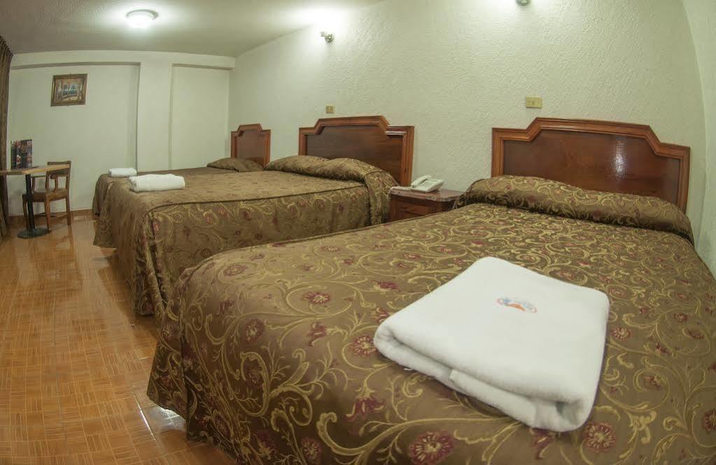 Hotel Atenas Xalapa Bagian luar foto